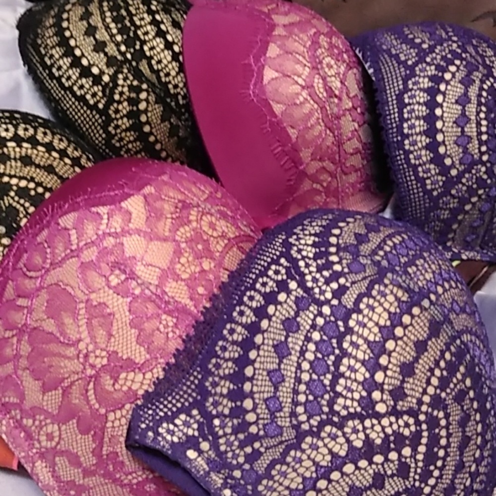 Victoria's secrets Bombshell Plunge
